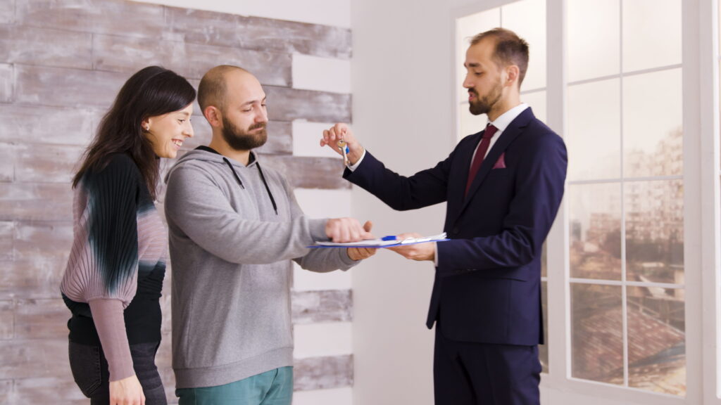 Why Sellers Are Choosing Flat-Fee Real Estate Brokers